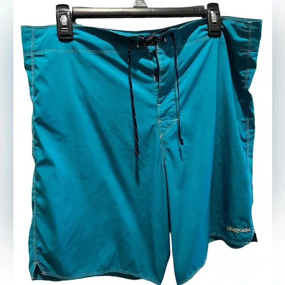 Patagonia Men’s Board Shorts - Picture 1 of 7
